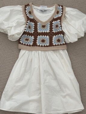 En Saison White Puff-Sleeve Mini Dress with Crochet Vest